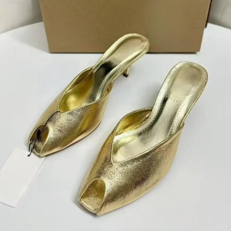 Luxury Lifestyle - Damespumps Designer Gouden Damesmuiltjes Sandalen Luxe